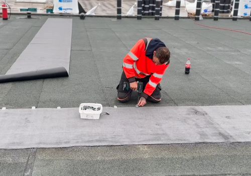 Bitumineuze dakbedekking bij nieuwbouw